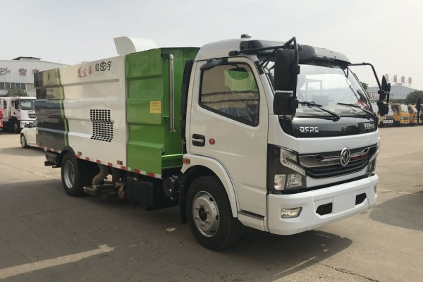 東風(fēng)3800吸塵車